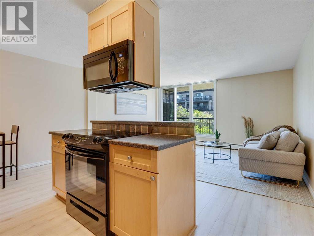 Single Family House for Sale in    Avenue SW Beltline Calgary 