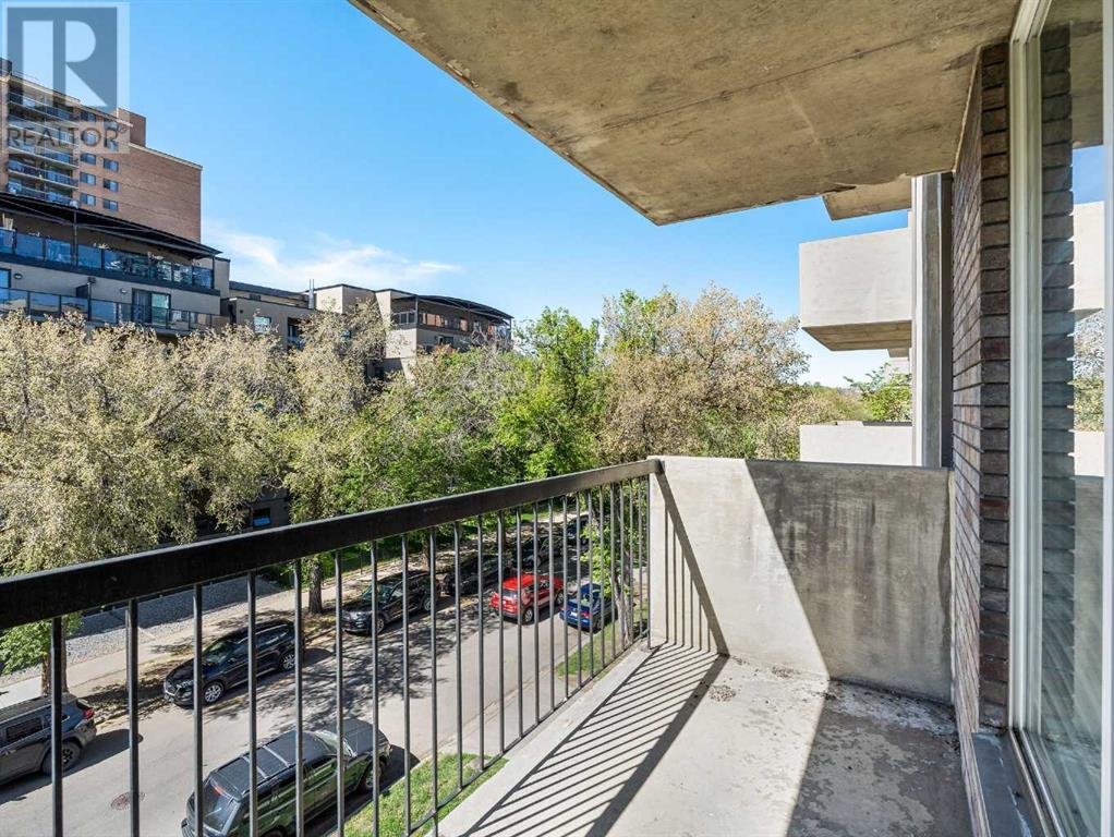 Single Family House for Sale in    Avenue SW Beltline Calgary 