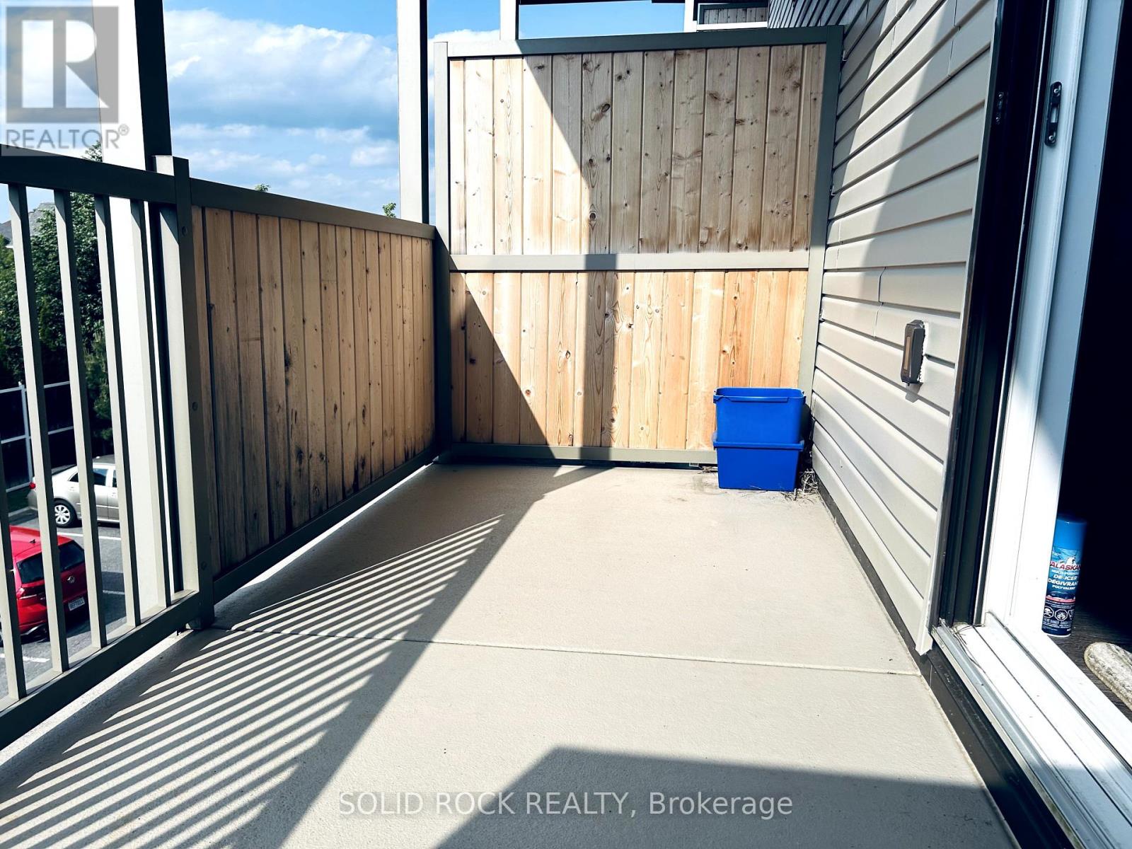 Sunny &  large balcony
