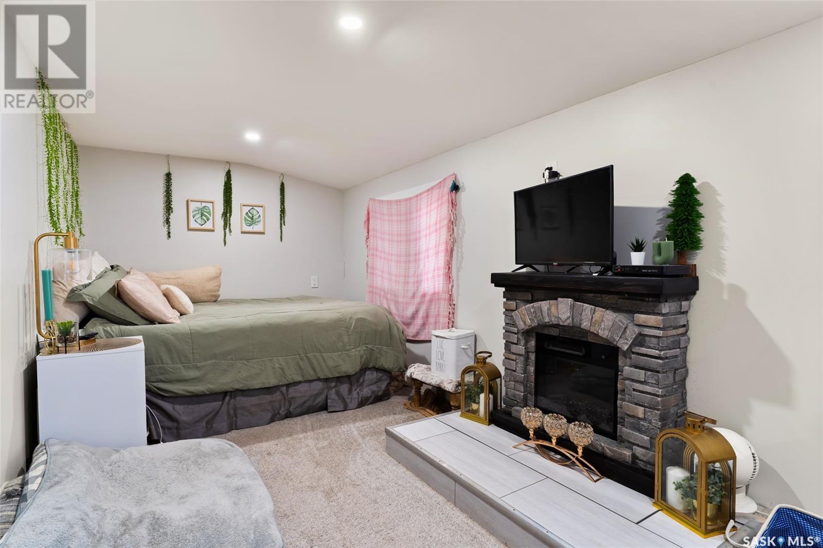 Photo 16 of 26 Garuik Crescent, Regina SK