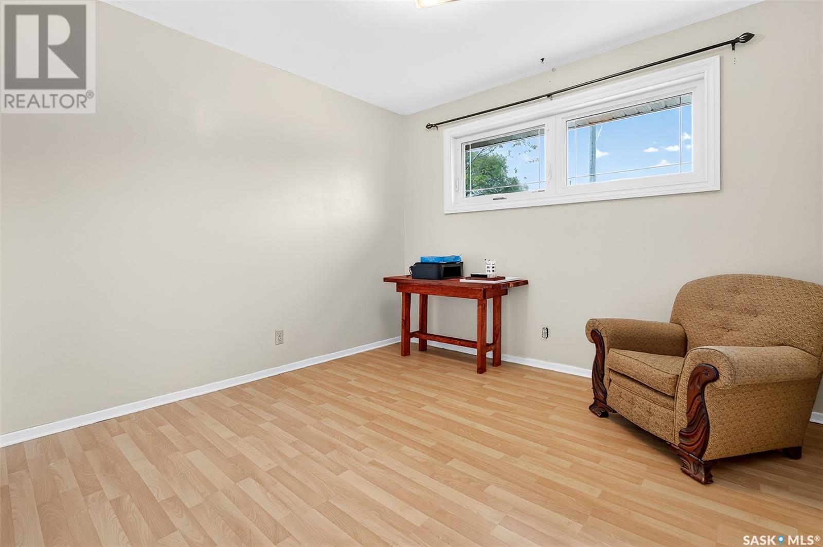 Photo 11 of 1303 Athabasca Street W, Moose Jaw SK