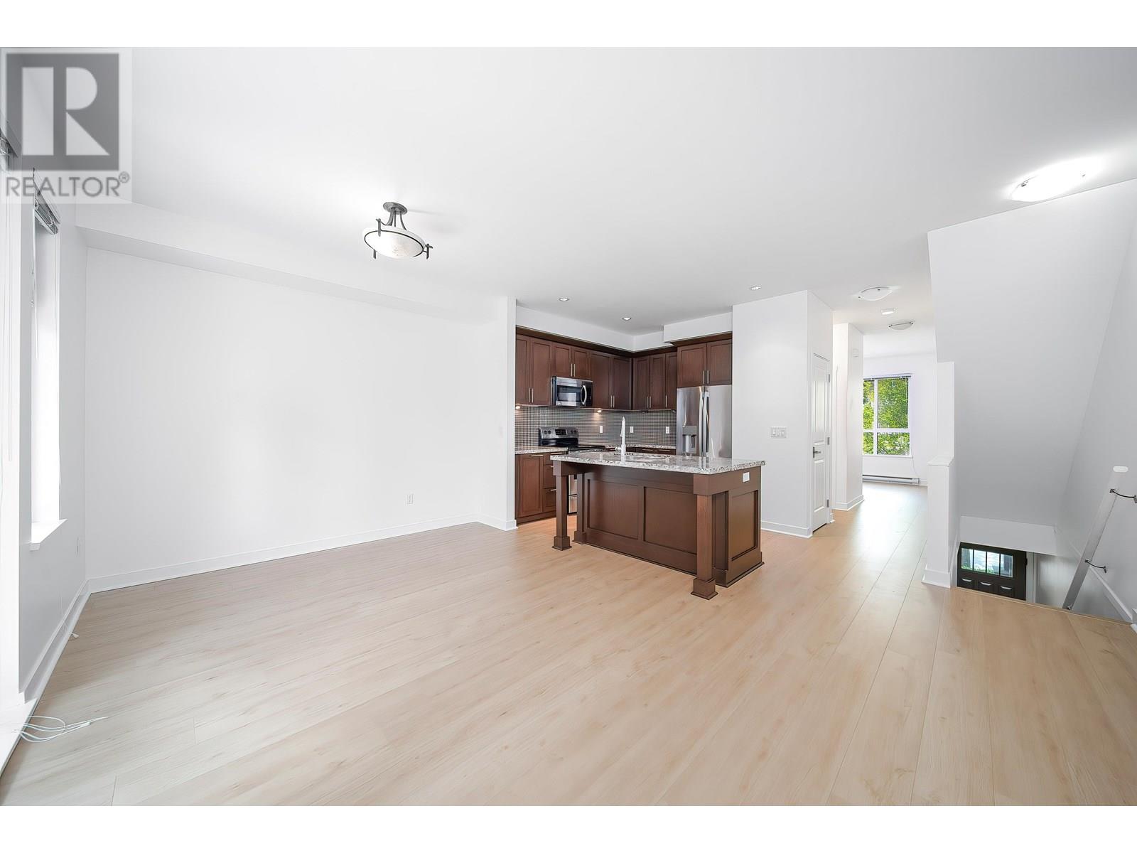 Photo 38 of 129 1480 Southview Street, Coquitlam BC