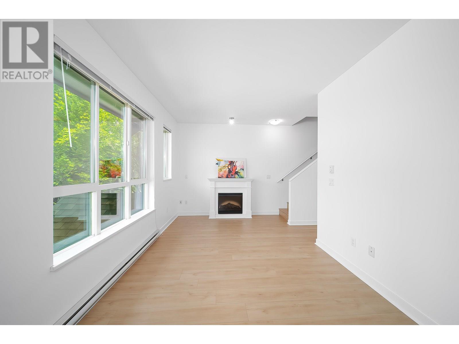 Photo 12 of 129 1480 Southview Street, Coquitlam BC
