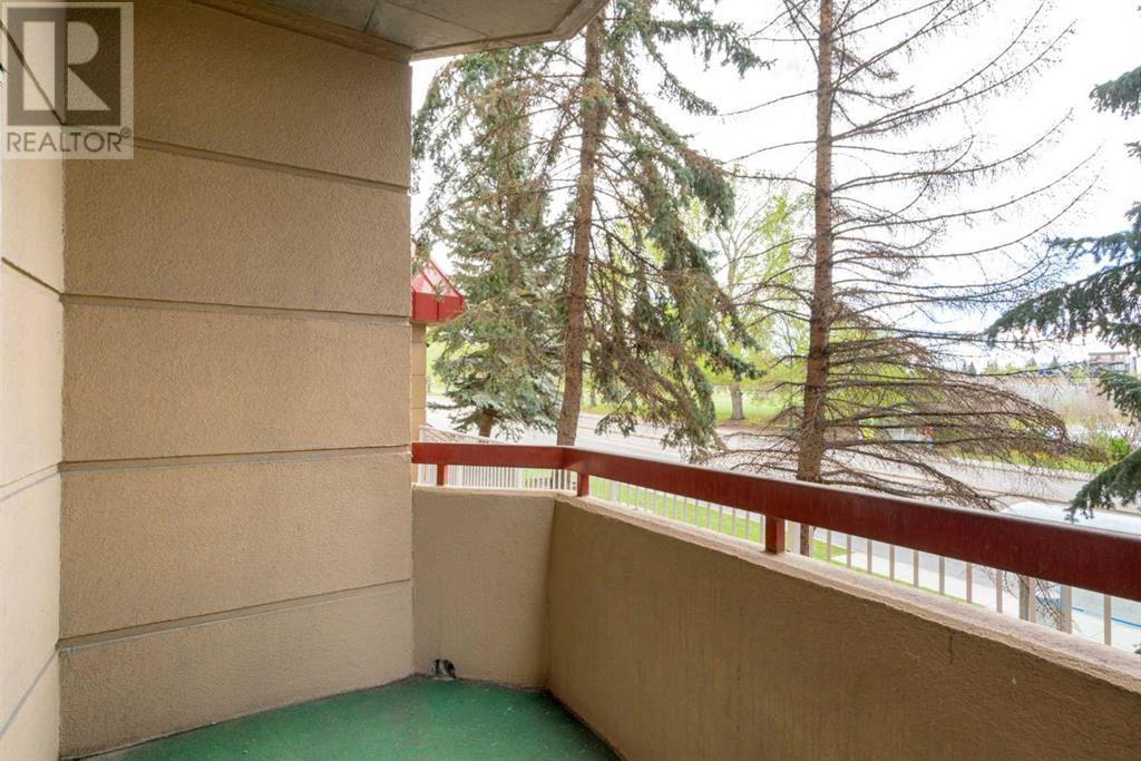 Single Family House for Sale in   University Drive NW University Heights Calgary 