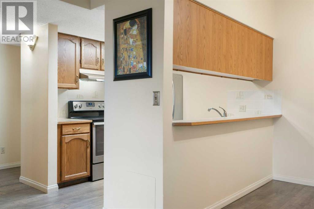 Single Family House for Sale in   University Drive NW University Heights Calgary 