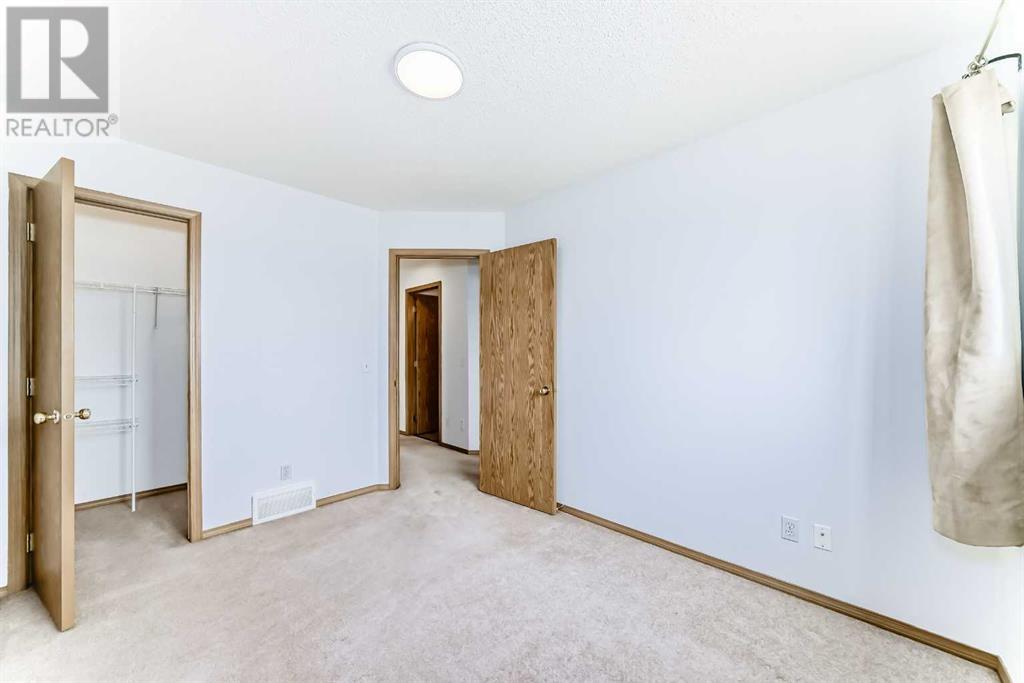 Single Family House for Sale in  Hidden Hills Place NW Hidden Valley Calgary 