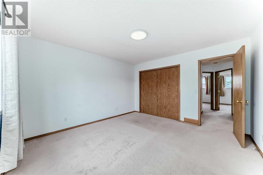 Single Family House for Sale in  Hidden Hills Place NW Hidden Valley Calgary 