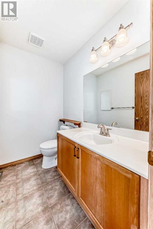 Single Family House for Sale in  Hidden Hills Place NW Hidden Valley Calgary 