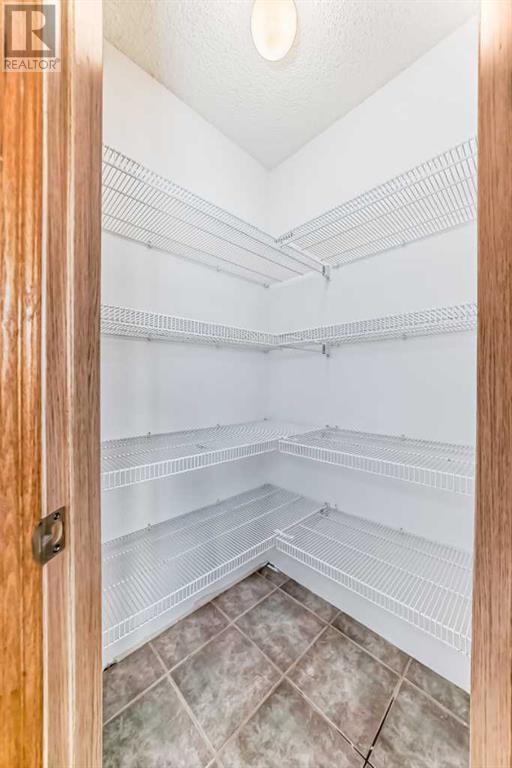 Single Family House for Sale in  Hidden Hills Place NW Hidden Valley Calgary 