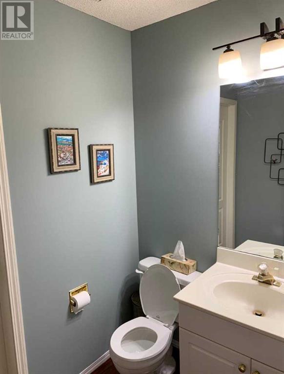 Single Family House for Sale in  Hamptons Link NW Hamptons Calgary 