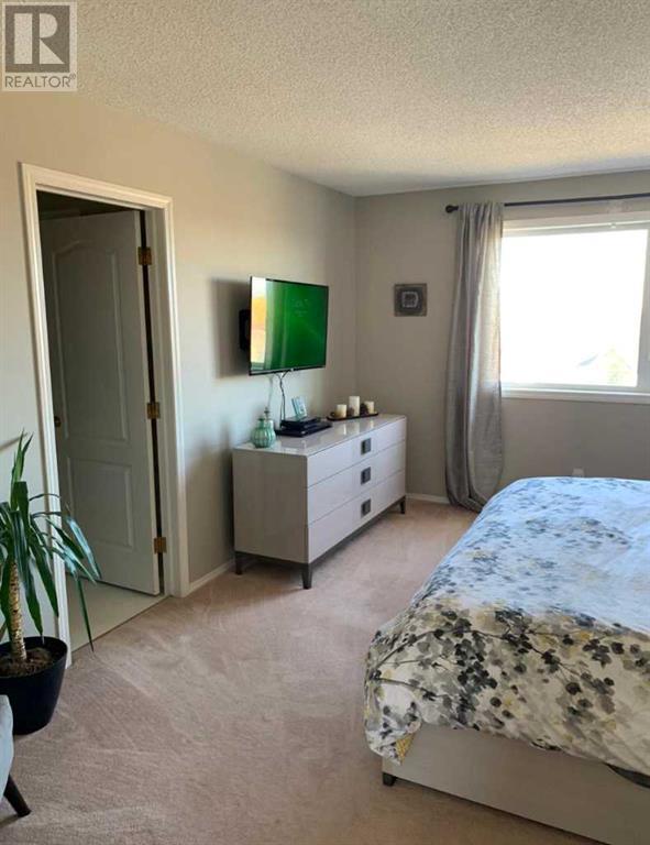 Single Family House for Sale in  Hamptons Link NW Hamptons Calgary 