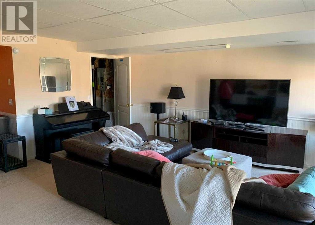Single Family House for Sale in  Hamptons Link NW Hamptons Calgary 