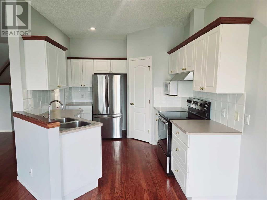 Single Family House for Sale in  Hamptons Link NW Hamptons Calgary 