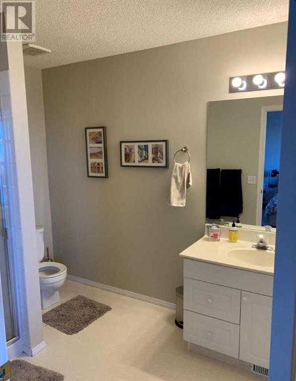 Single Family House for Sale in  Hamptons Link NW Hamptons Calgary 
