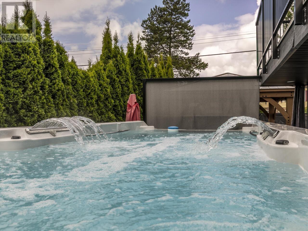 491 MIDVALE STREET, Coquitlam