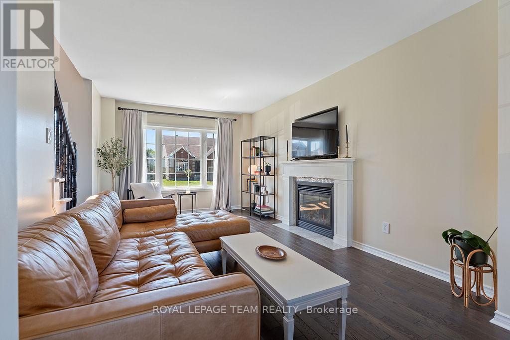Photo 3 of 228 Labelle Street, Russell ON