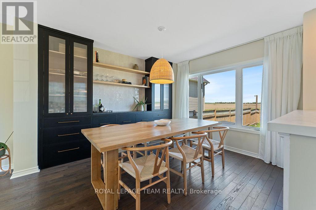 Photo 28 of 228 Labelle Street, Russell ON