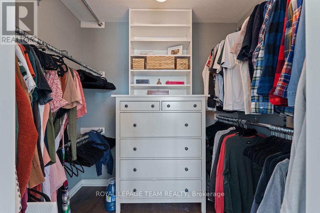 Photo 12 of 228 Labelle Street, Russell ON