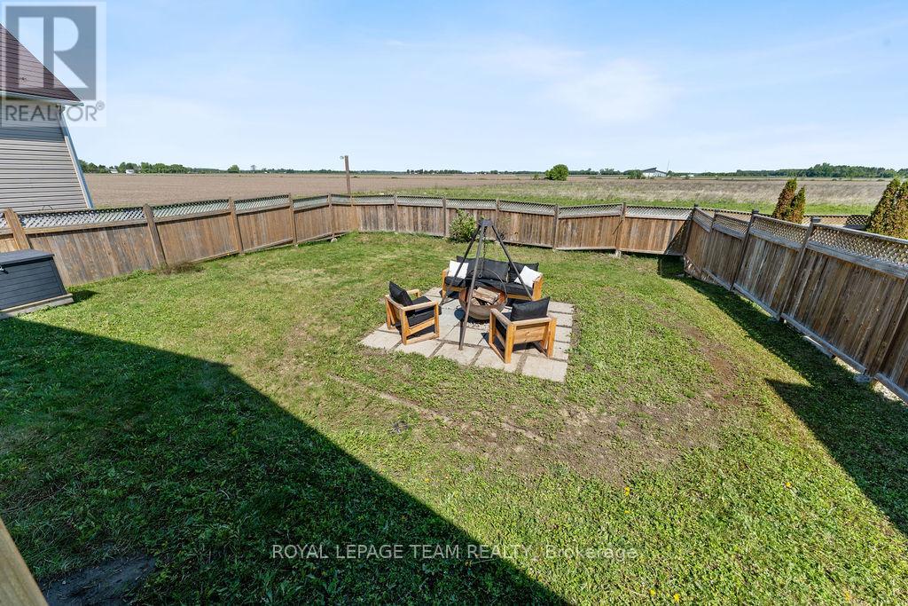 Photo 17 of 228 Labelle Street, Russell ON