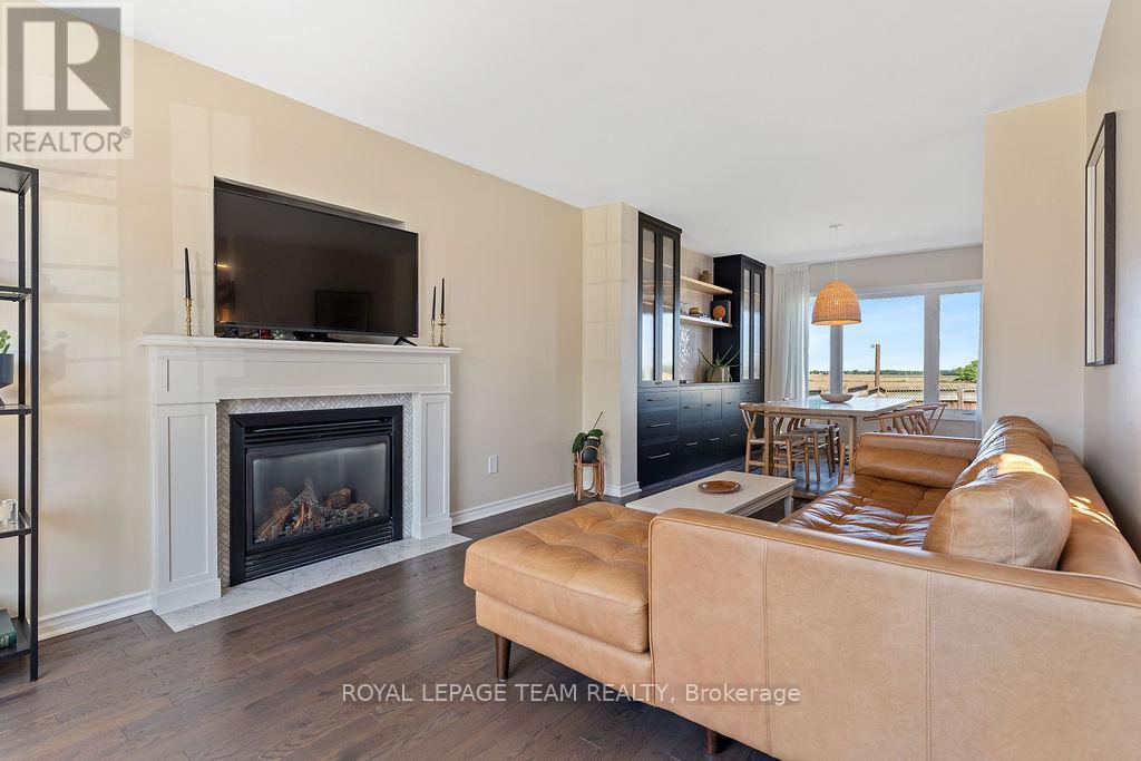 Photo 27 of 228 Labelle Street, Russell ON