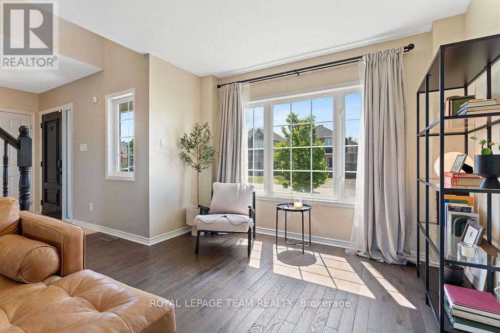 Photo 10 of 228 Labelle Street, Russell ON