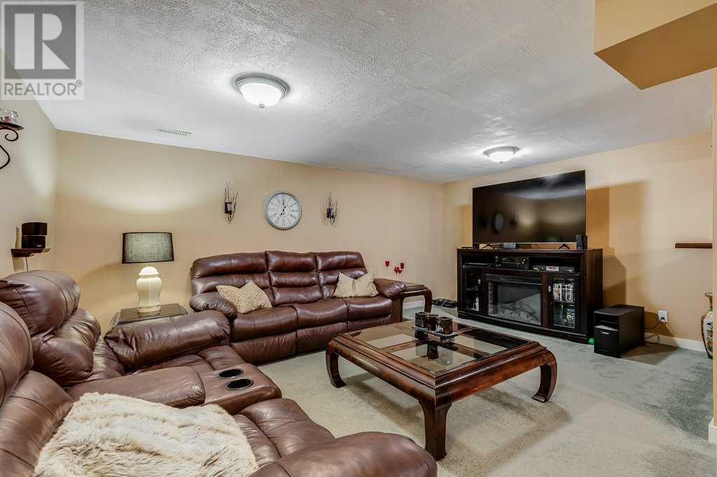 Single Family House for Sale in  Chapala Square SE Chaparral Calgary 