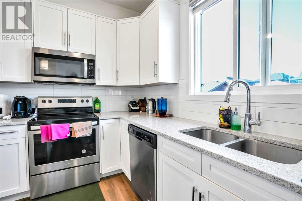 Single Family House for Sale in  Belmont Avenue SW Belmont Calgary 