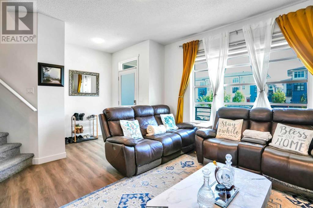 Single Family House for Sale in  Belmont Avenue SW Belmont Calgary 