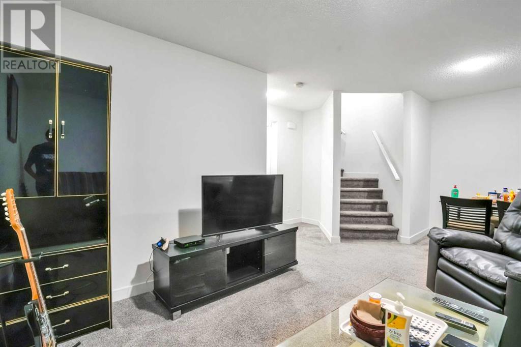 Single Family House for Sale in  Belmont Avenue SW Belmont Calgary 