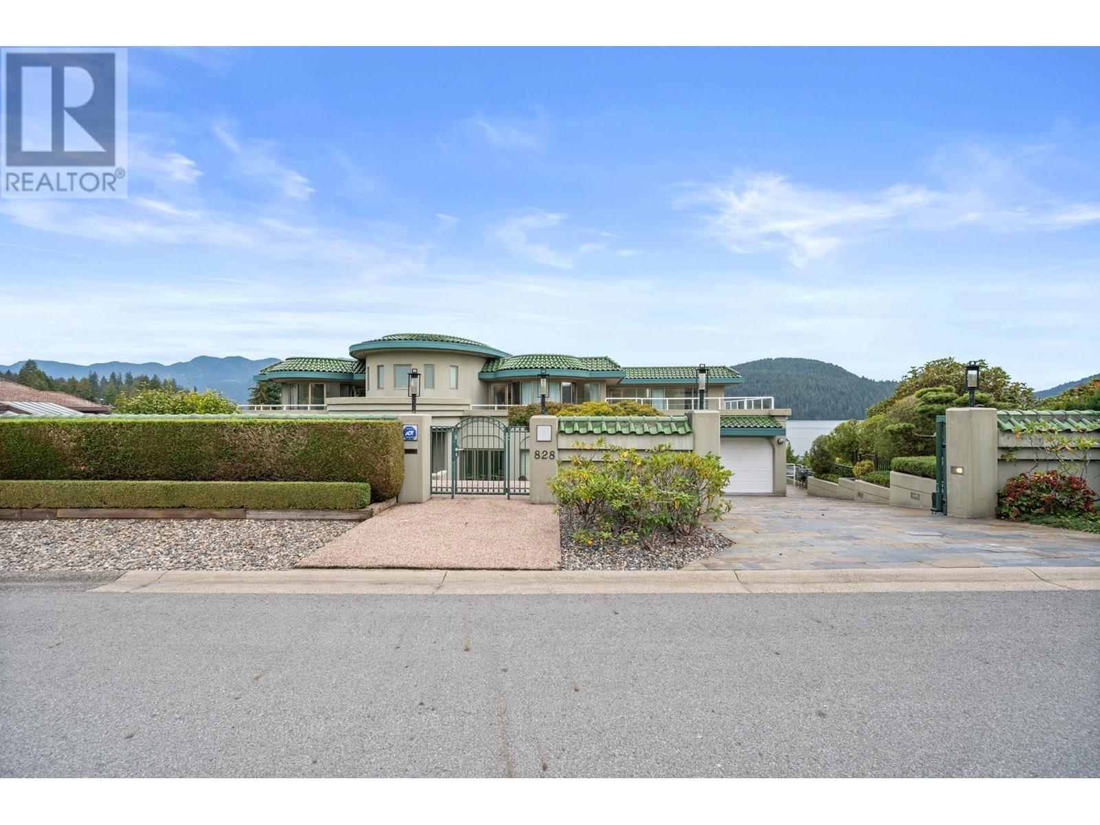 828 BEACHVIEW DRIVE, North Vancouver real estate listing R2931113