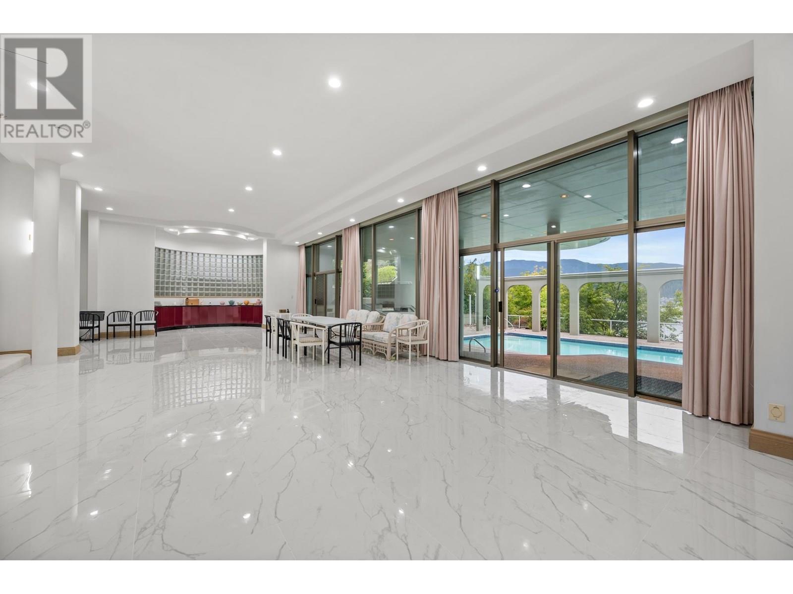 828 BEACHVIEW DRIVE, North Vancouver real estate listing R2931113