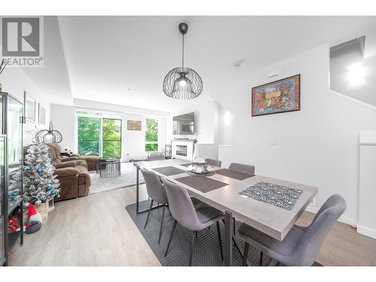 Photo 3 of 119 4738 Hemlock Way, Tsawwassen BC