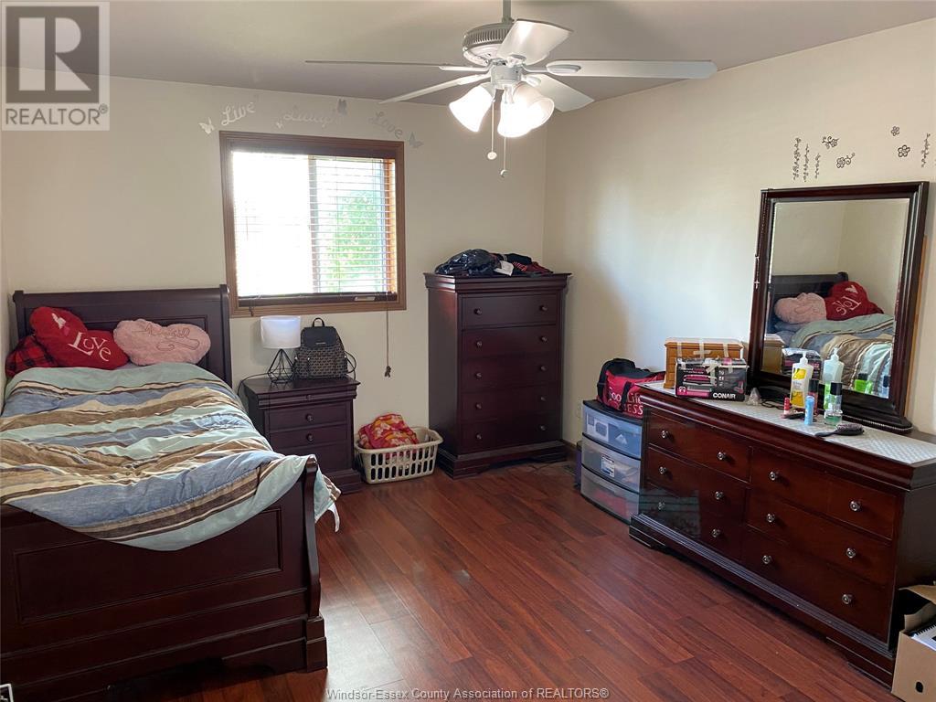 Photo 7 of 11404 Timber Bay Crescent, Windsor ON