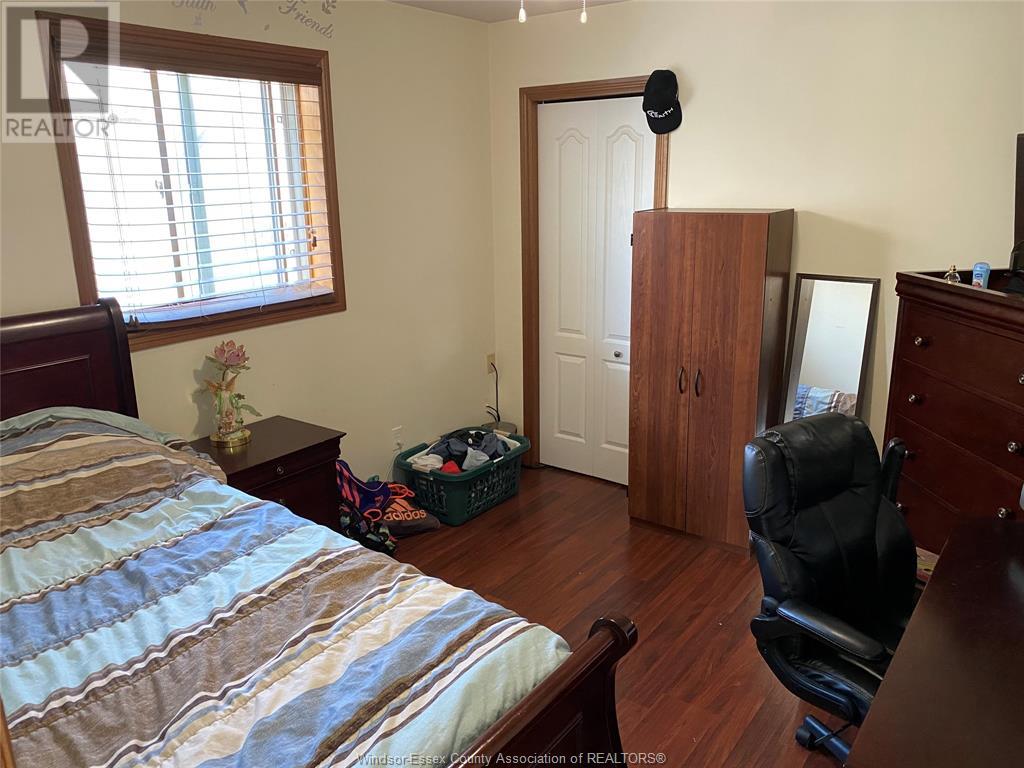 Photo 6 of 11404 Timber Bay Crescent, Windsor ON