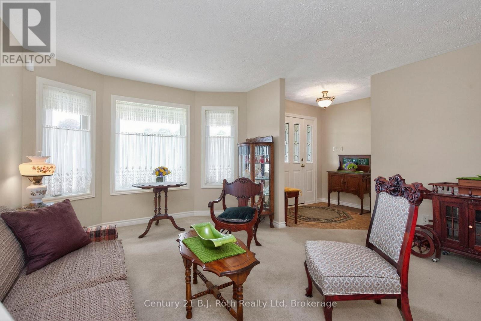 Photo 6 of 67 James Street, Penetanguishene ON