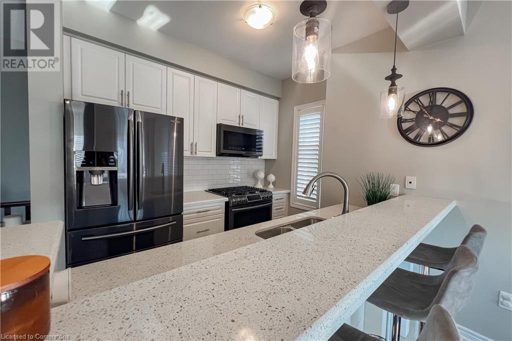 Photo 13 of 4 Garlent Avenue, Ancaster ON