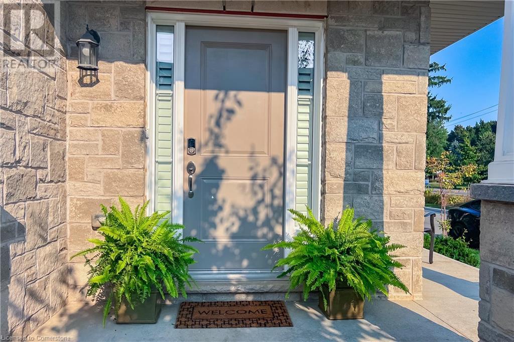 Photo 2 of 4 Garlent Avenue, Ancaster ON