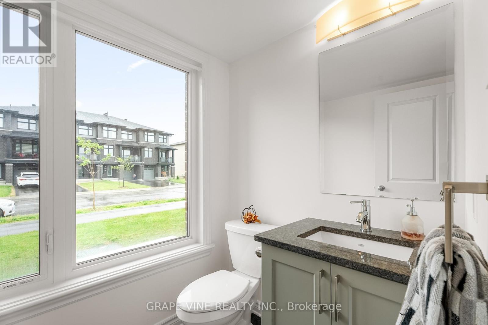 Photo 34 of 60 Verglas Lane, Ottawa ON