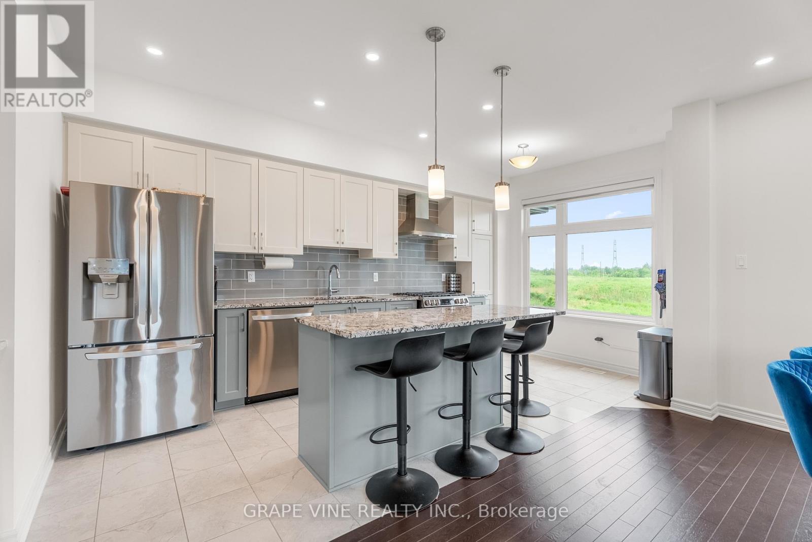 Photo 23 of 60 Verglas Lane, Ottawa ON
