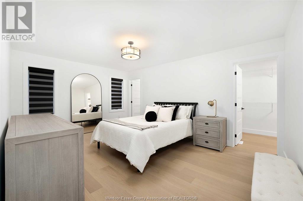 Photo 21 of 490 Jolly, Lasalle ON