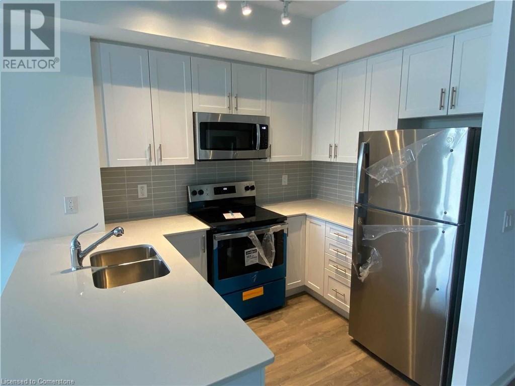 Photo 2 of 550 North Service Road Unit 213, Grimsby ON