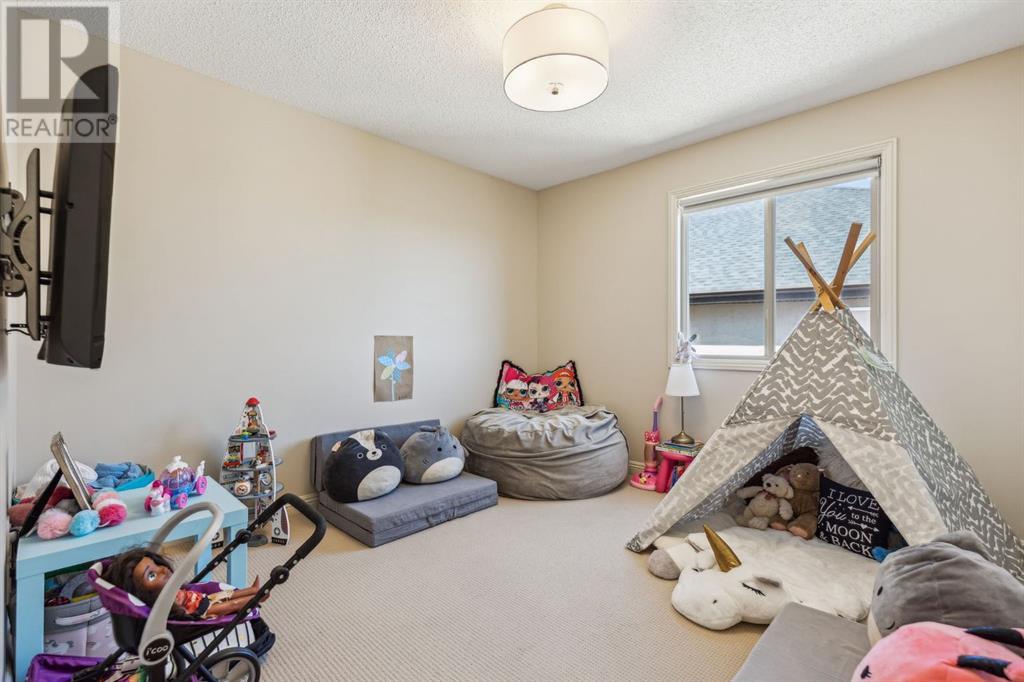 Single Family House for Sale in  Everbrook Way SW Evergreen Calgary 