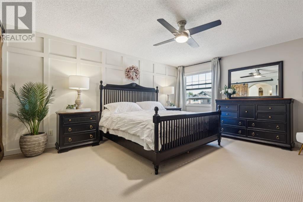 Single Family House for Sale in  Everbrook Way SW Evergreen Calgary 