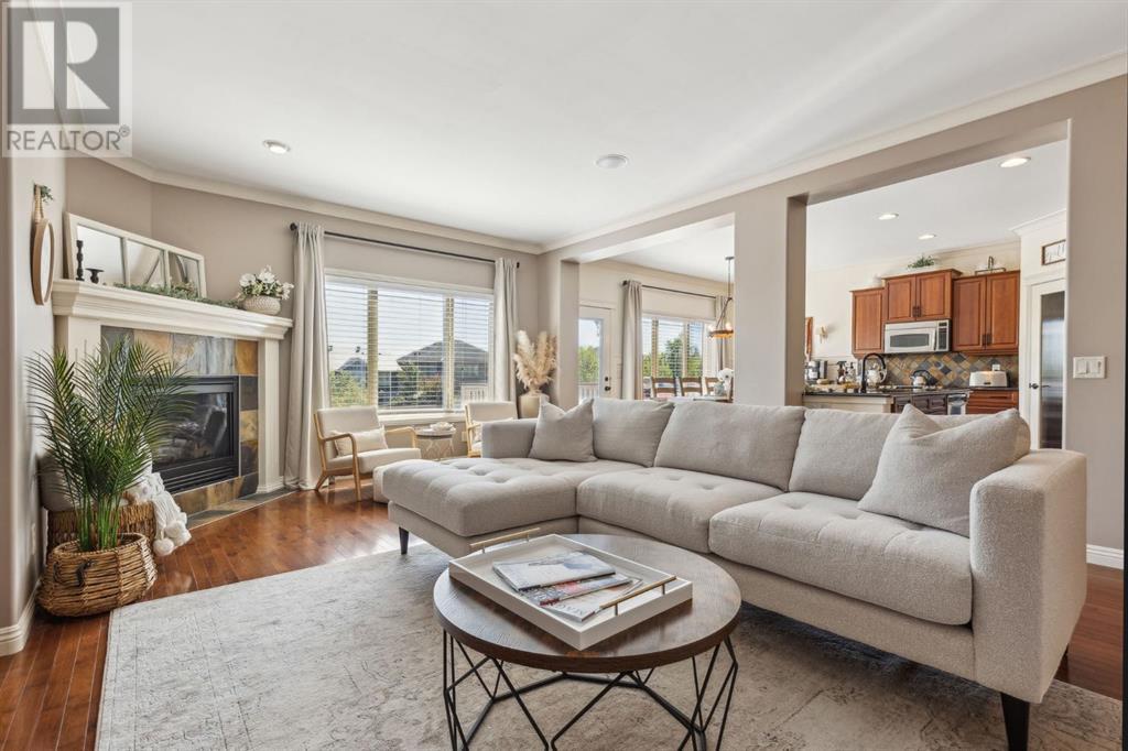Single Family House for Sale in  Everbrook Way SW Evergreen Calgary 