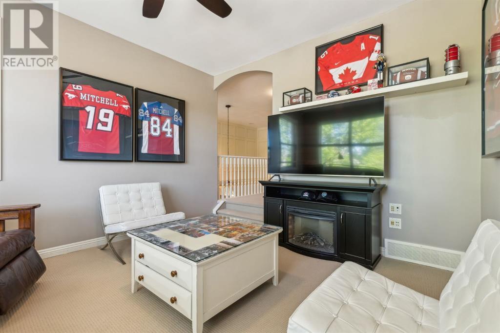 Single Family House for Sale in  Everbrook Way SW Evergreen Calgary 