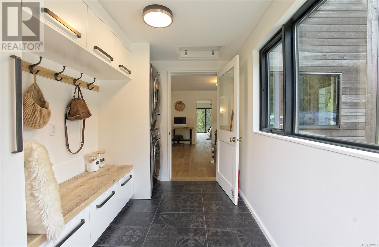 445 Cranberry Rd, Salt Spring