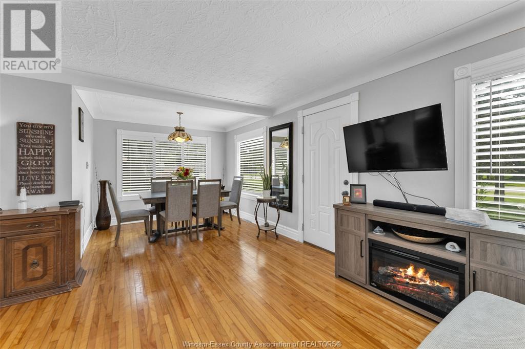 Photo 38 of 5411 Malden, Windsor ON