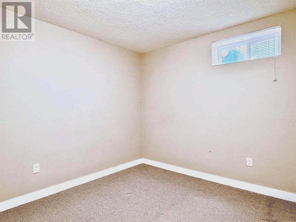 119 Taracove Estate Drive NE, Calgary, Alberta