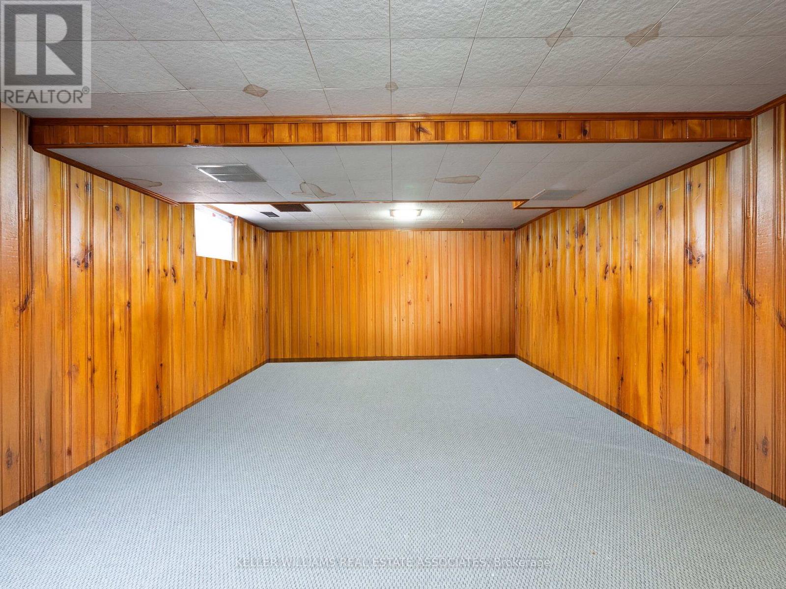 Photo 9 of 54 Woodward Avenue, Brampton ON