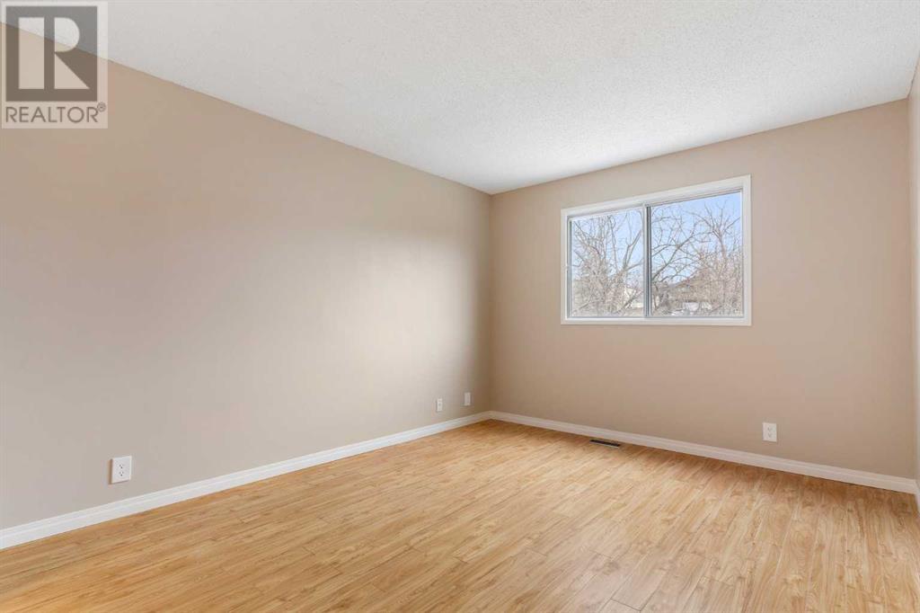 138 Sandstone Road NW, Calgary, Alberta